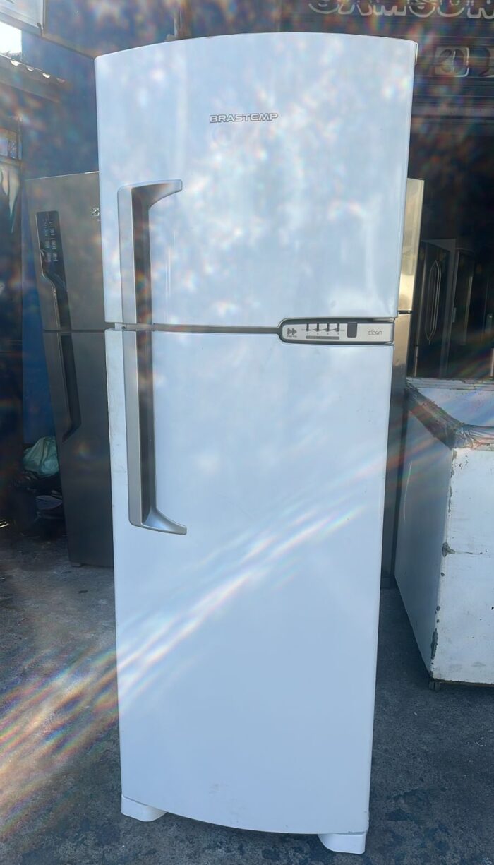 Geladeira Brastemp - 352L - 110vts - Usada