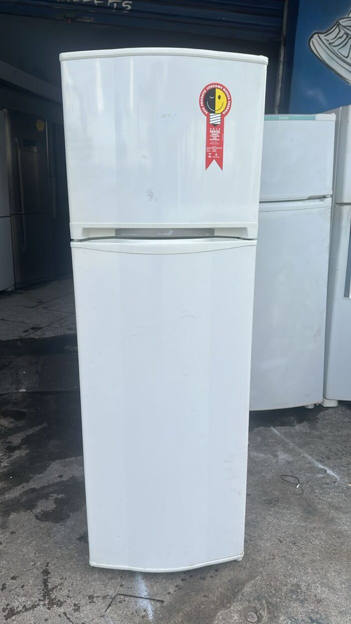 Geladeira Consul - 264L - 110vts - Usada