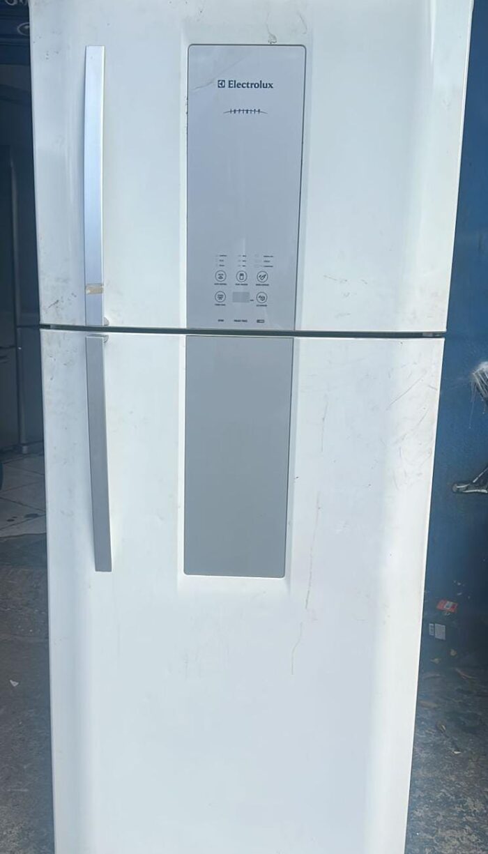 Geladeira Electrolux - Frost  Free