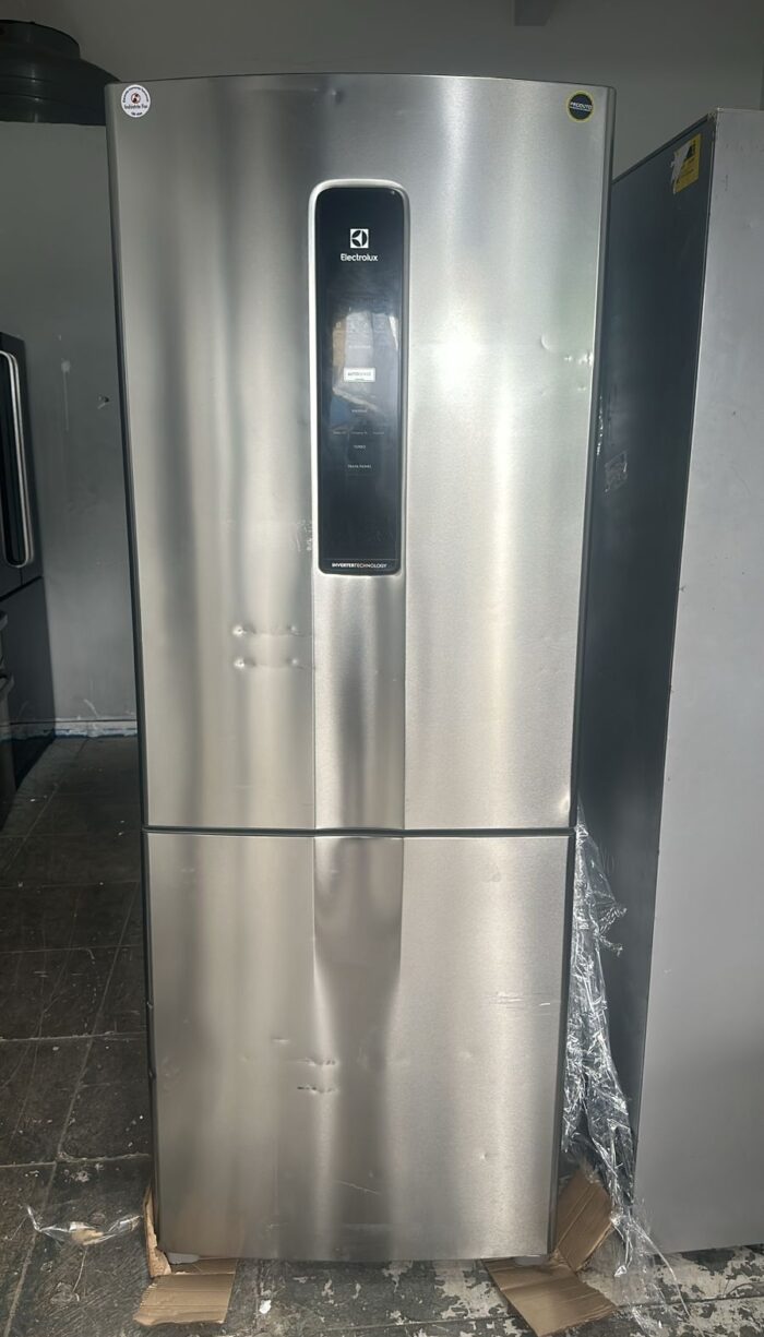 Geladeira Electrolux Inverse - 490L - 127Vts - Semi nova