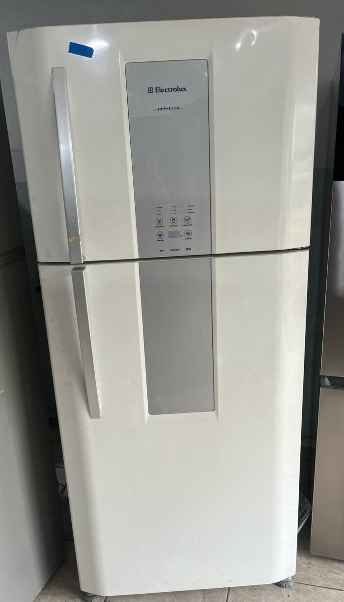Geladeira Electrolux - 553L - 110Vts - Usada
