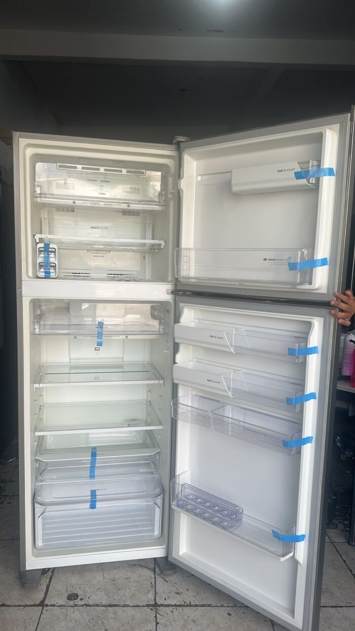 Geladeira Electrolux - 431L - 110Vts - Semi nova - Image 2