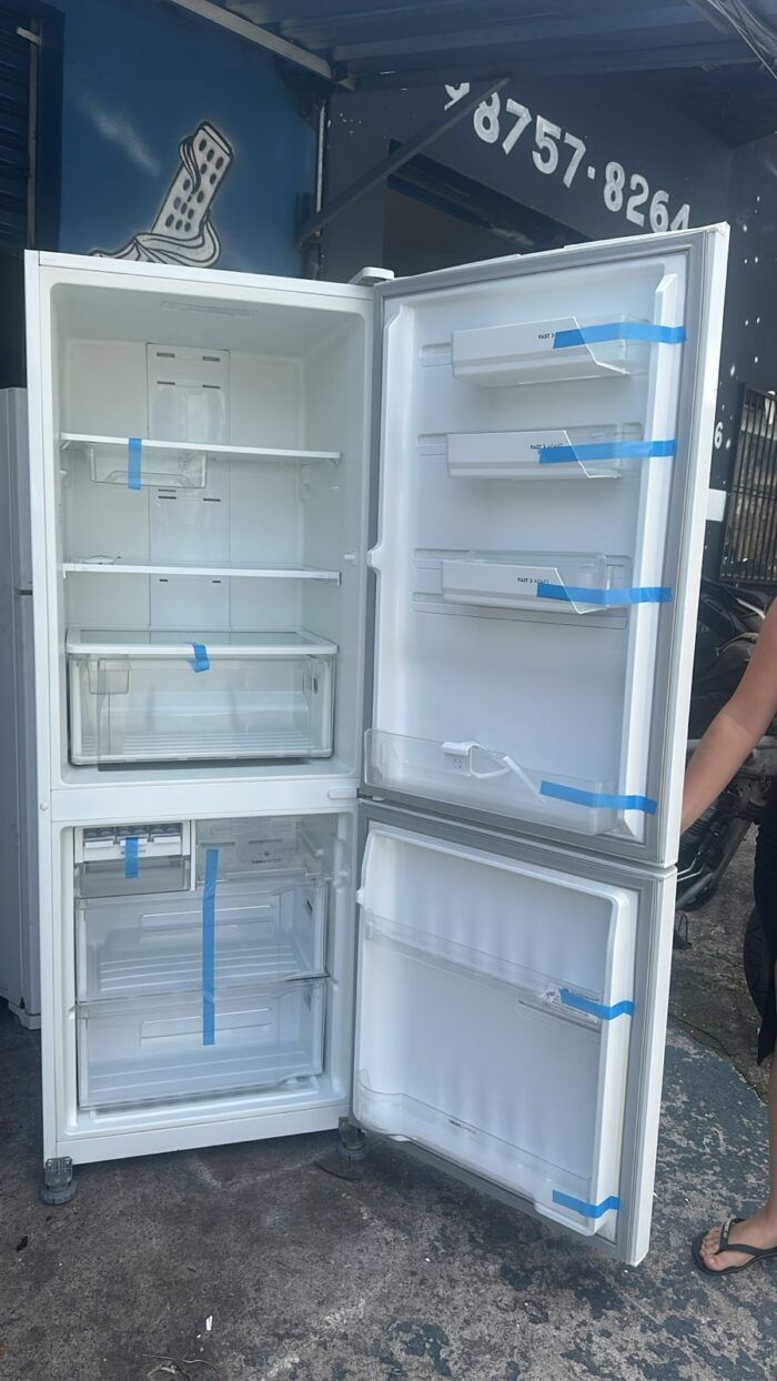 Geladeira Electrolux - 454L - 220Vts - Semi nova - Image 3
