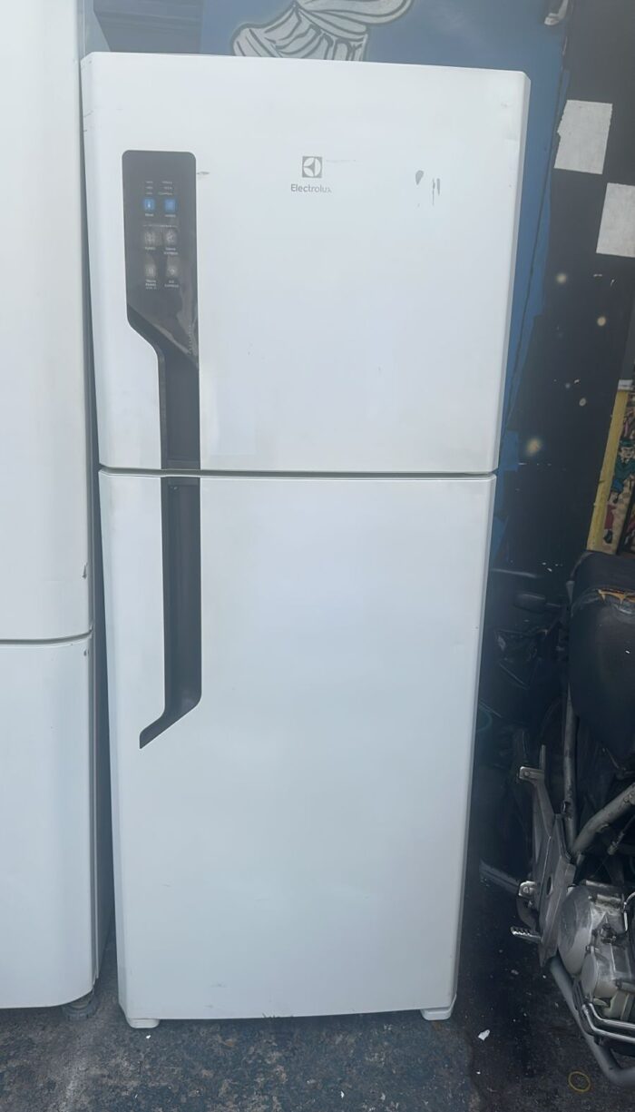 Geladeira Electrolux - 480L - 110Vts - Semi nova