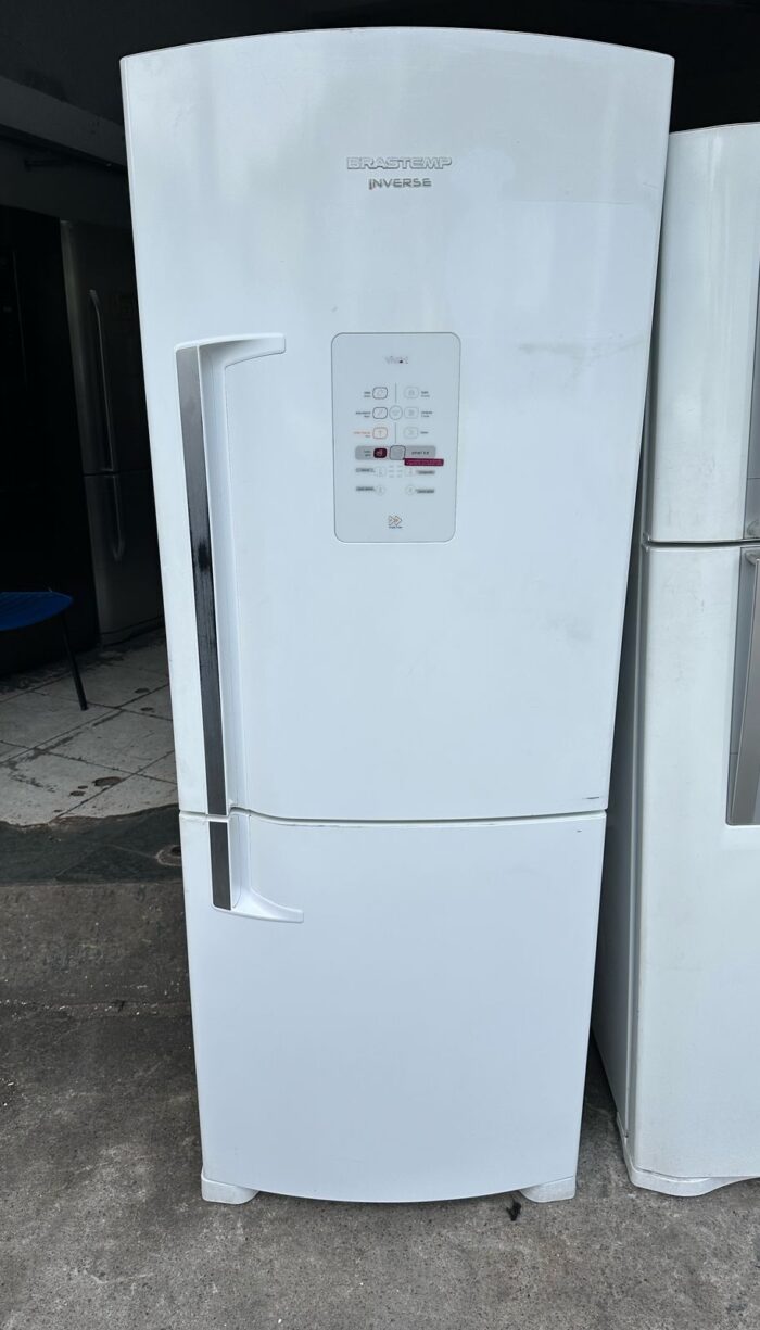 Geladeira Brastemp Inverse - 428L - 110Vts - Usada