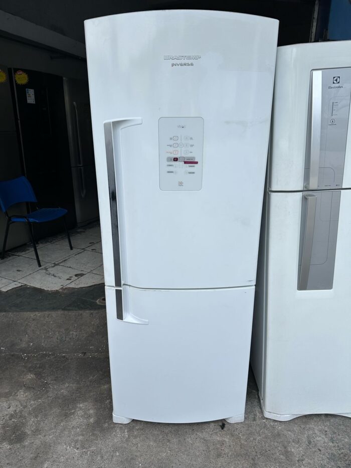 Geladeira Brastemp Inverse - 428L - 110Vts - Usada