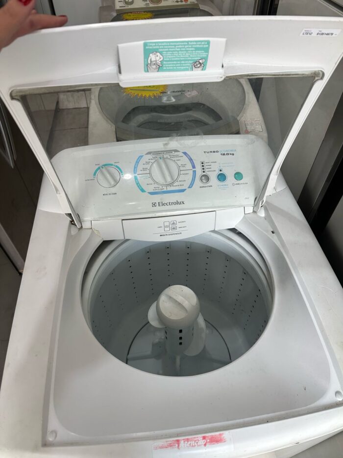 Lavadora Electrolux - 12Kg - Usada - Image 2