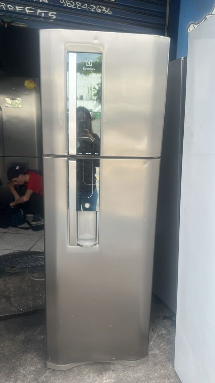 Geladeira Electrolux - 380L - 110Vts - Usada