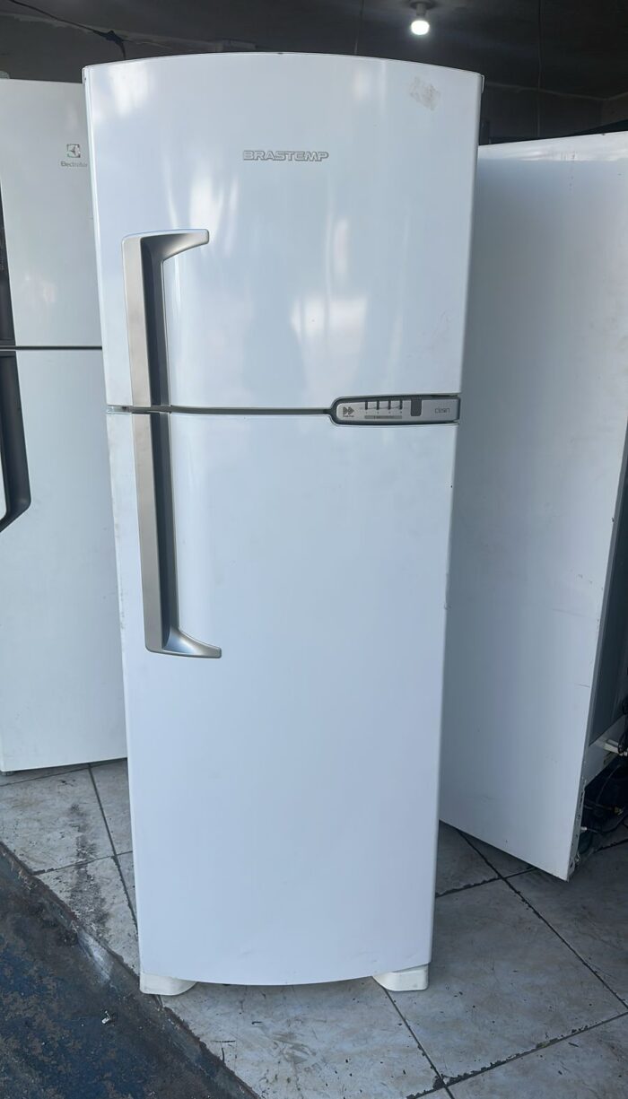 Geladeira Brastemp - 380L - 110Vts - Usada