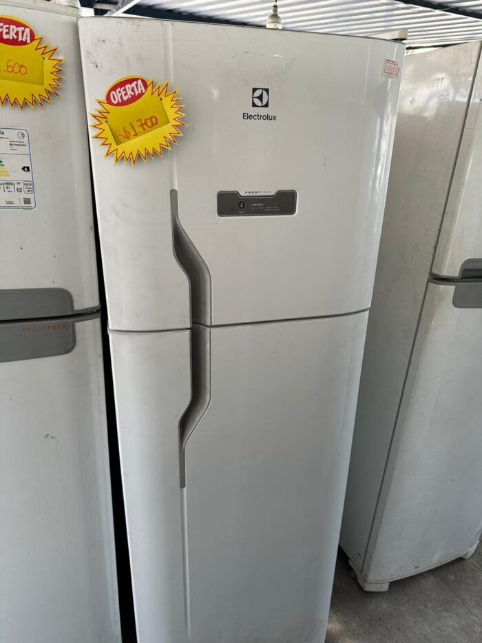 Geladeira Electrolux - 371L - 220Vts - Usada