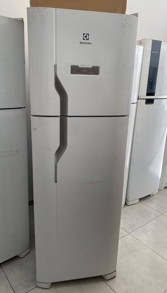 Geladeira Electrolux - DFN41 371 LITROS