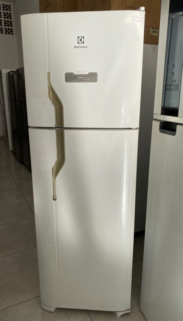 Geladeira Electrolux - DFN41 371 LITROS